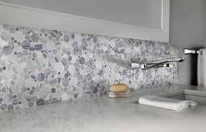 Alaska Gray Pebble Polished Mosaic