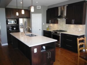 Tuscany Ivory 2x4 Honed/Beveled